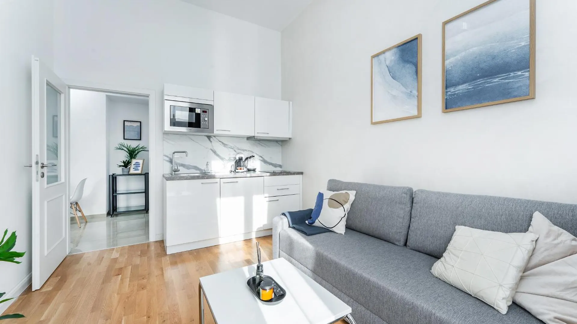 Sunny One Bedroom Apartment By Rentero プラハ チェコ